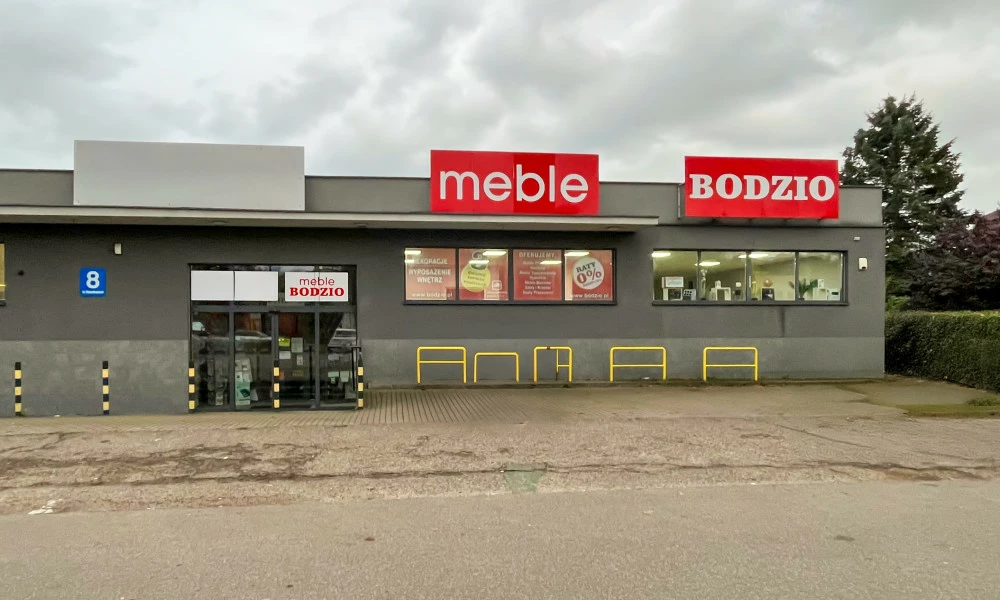 Aleja Niepodległości 8