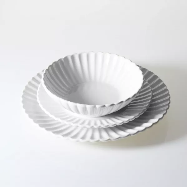 Zestaw talerzy porcelanowych Lotus 18 elementów (biały) 