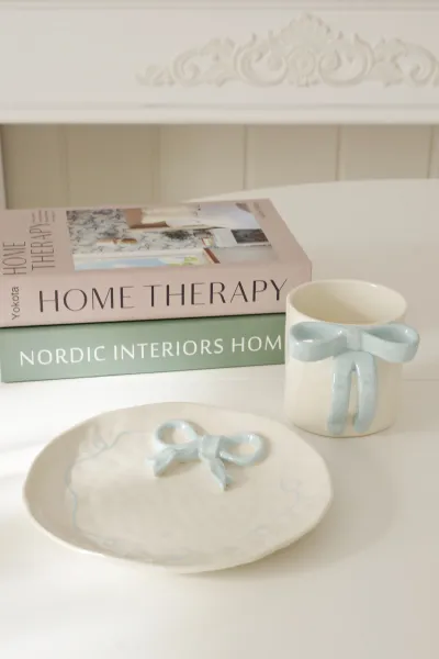 Talerz deserowy Bella 168 (biały z perłowym połyskiem/jasnoniebieski)