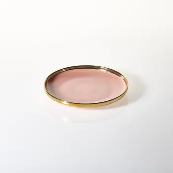 Talerz deserowy Cindy różowy ze złotym paskiem 