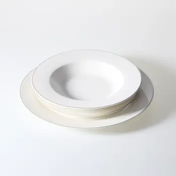 Zestaw talerzy Olina 18 elementów (biały/srebrny) 